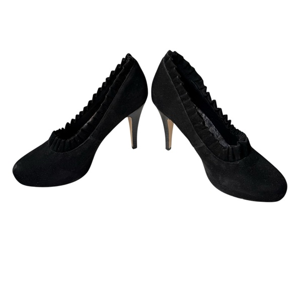 Madden Girl Guava  Cushion Pumps Ruffle Black Microsuede Women Size 9 High Heels - Picture 4 of 10